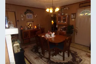 422 N Dawson Street, Uhrichsville, OH 44683 - Photo 4