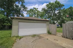 1654 Everett Ave, Poland, OH 44514 - Photo 4