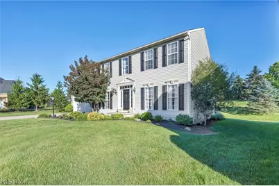 979 Lonetree Court, Brunswick, OH 44212 - Photo 2