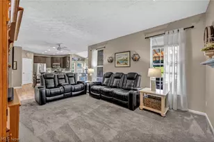 979 Lonetree Ct, Brunswick, OH 44212 - Photo 6