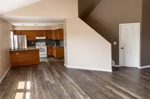 1551 Olympus Dr, Kent, OH 44240 - Photo 4