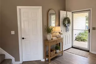 1551 Olympus Dr, Kent, OH 44240 - Photo 2