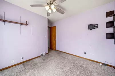 285 E 327th, Willowick, OH 44095 - Photo 18