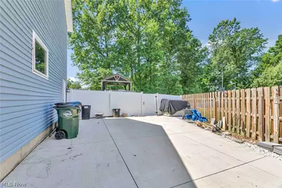 40087 Hope Court, Elyria, OH 44035 - Photo 34