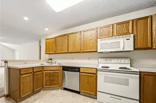 7576 Monterey Bay, Mentor on the Lake, OH 44060 - Photo 16