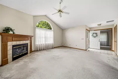 7576 Monterey Bay Drive #5, Mentor on the Lake, OH 44060 - Photo 4