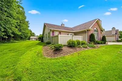 7576 Monterey Bay Drive #5, Mentor on the Lake, OH 44060 - Photo 2