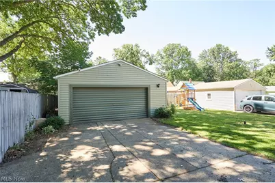 1884 Malasia Road, Akron, OH 44305 - Photo 22