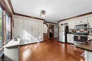 7739 Starcliff Ave NW, North Canton, OH 44720 - Photo 12