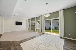 1357 Maple Grove Ln, Uniontown, OH 44685 - Photo 12