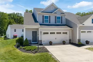 1357 Maple Grove Ln, Uniontown, OH 44685 - Photo 2