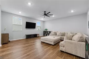 64 Brewster Dr, Tallmadge, OH 44278 - Photo 2