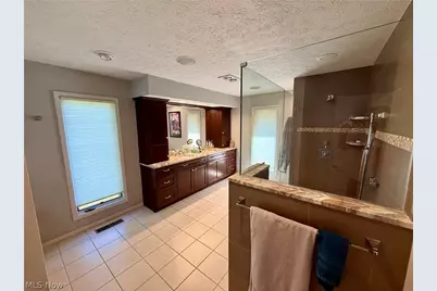 33009 Woodhaven Circle, North Ridgeville, OH 44039 - Photo 24