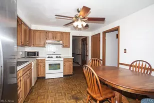 4339 Timberbrook Dr, Canfield, OH 44406 - Photo 10
