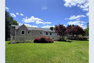 11056 State Route 44 #M, Mantua, OH 44255 - Photo 2