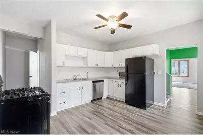 1756 Livingston Avenue, Lorain, OH 44052 - Photo 8