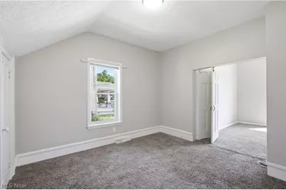 1756 Livingston Avenue, Lorain, OH 44052 - Photo 12