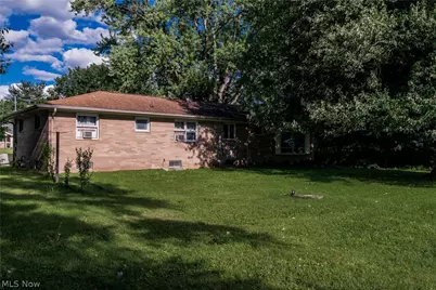13791 Amodio Avenue NW, Uniontown, OH 44685 - Photo 18