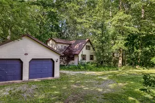 9249 Gilbert Rd, Ravenna, OH 44266 - Photo 4