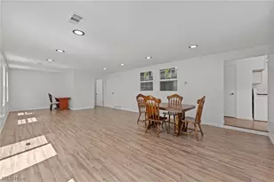 4147 Black River Cir, Lorain, OH 44055 - Photo 6