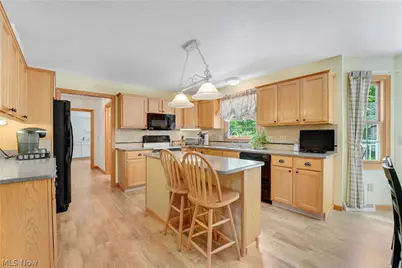 17800 Settlers Trail, Chagrin Falls, OH 44023 - Photo 12