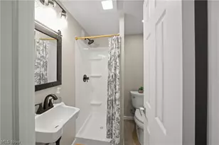 2051 Presidential Pkwy, Twinsburg, OH 44087 - Photo 24