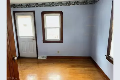 1061 Bell Avenue, Elyria, OH 44035 - Photo 4