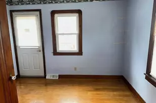 1061 Bell Ave, Elyria, OH 44035 - Photo 4