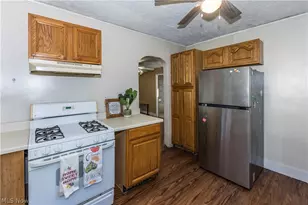 143 E Central Ave, Ravenna, OH 44266 - Photo 12