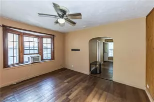 143 E Central Ave, Ravenna, OH 44266 - Photo 6