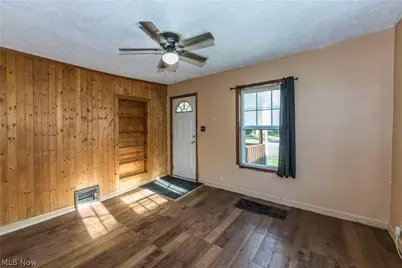 143 E Central Avenue, Ravenna, OH 44266 - Photo 8