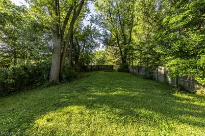143 E Central Avenue, Ravenna, OH 44266 - Photo 28
