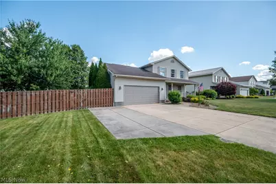 5128 Clearfield Drive, Mineral Ridge, OH 44440 - Photo 2