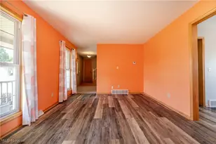 5128 Clearfield Dr, Mineral Ridge, OH 44440 - Photo 14
