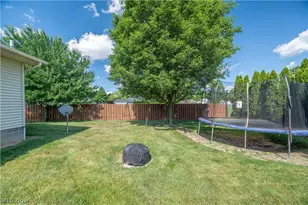 5128 Clearfield Dr, Mineral Ridge, OH 44440 - Photo 12