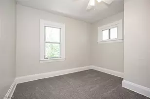 13621 Cranwood Dr, Garfield Heights, OH 44105 - Photo 10