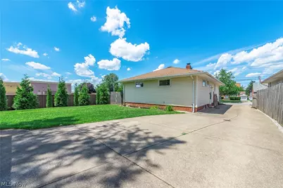 3323 Wales Avenue, Parma, OH 44134 - Photo 40