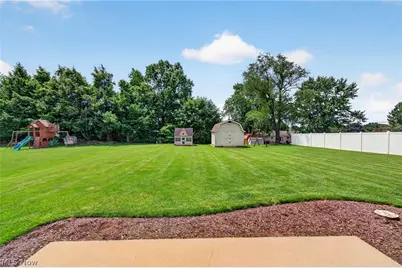 5732 Perry Hills Drive SW, Canton, OH 44706 - Photo 6