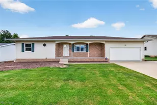 5732 Perry Hills Dr SW, Canton, OH 44706 - Photo 1