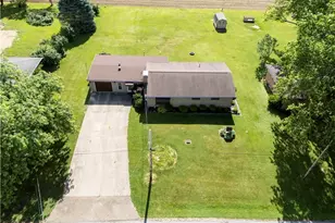 2442 Pleasant Ridge Rd, Wooster, OH 44691 - Photo 2