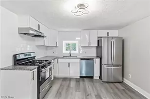 3129 W 31st St, Loveland, OH 44109 - Photo 2