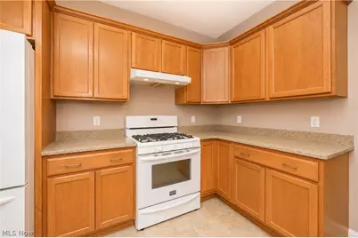 6981 Emerald Cove Avenue NW, Canal Fulton, OH 44614 - Photo 6