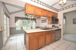 2641 Burridge Cir, Twinsburg, OH 44087 - Photo 8