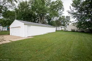 3894 Cannon Rd, Youngstown, OH 44515 - Photo 6