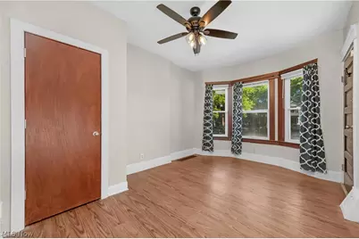 8005 Lake Avenue, Loveland, OH 44102 - Photo 4