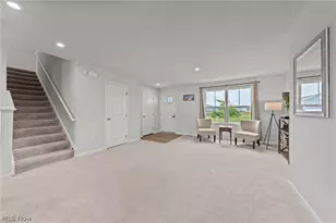 4636 Erhart Dr, Lorain, OH 44053 - Photo 6