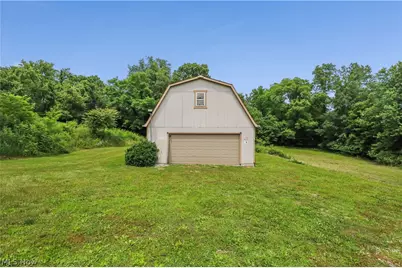 1701 Woods Road, Akron, OH 44306 - Photo 6