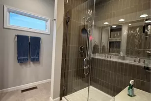 9154 Pleasant Ridge Cir, North Ridgeville, OH 44039 - Photo 16