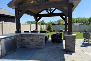 9154 Pleasant Ridge Cir, North Ridgeville, OH 44039 - Photo 30