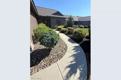 9154 Pleasant Ridge Circle, North Ridgeville, OH 44039 - Photo 22